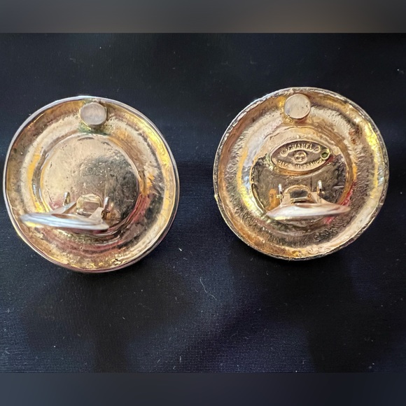 Chanel 31 Rue Cambon Vintage Clip Earrings - Picture 2 of 6